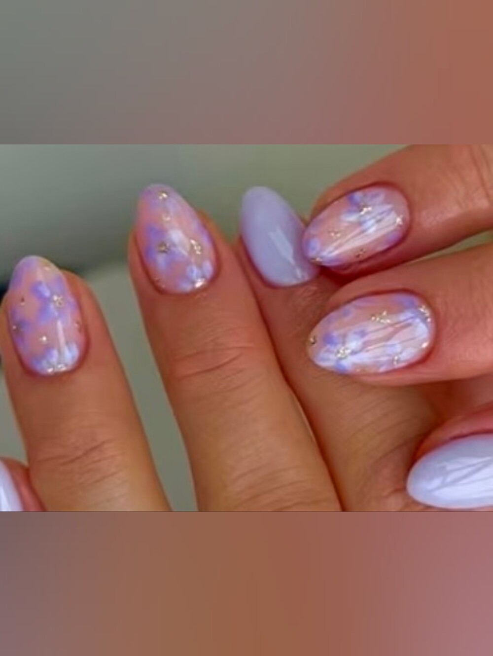 Light Purple Floral Press On Nails